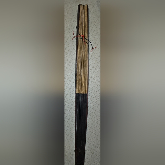 Vintage Large Handpaint Chinoiserie Gold Paper Fold Out Fan from the Philippines - Picture 16 of 16